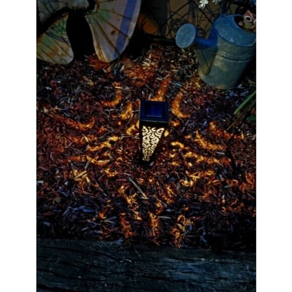 6Pcs Solar Pathway Garden Lights Outdoor Decorative Stakes, Waterproof LED - Picture 3 of 3